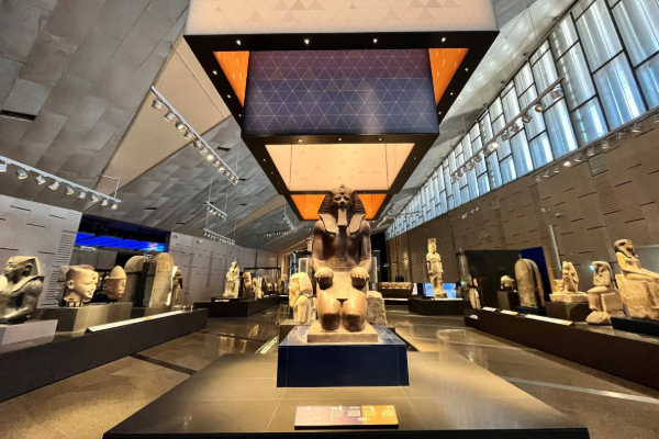 உலகின் மிகப்பெரிய அருங்காட்சியகம் திறப்பு - மரணத்தை ஏற்படுத்தும் சாபம் குறித்து எச்சரித்த மக்கள் | Egypt Worlds Largest Museum Curse Of Tutankhamuns உலகின் மிகப்பெரிய அருங்காட்சியகம் திறப்பு - மரணத்தை ஏற்படுத்தும் சாபம் குறித்து எச்சரித்த மக்கள் | Egypt Worlds Largest Museum Curse Of Tutankhamuns