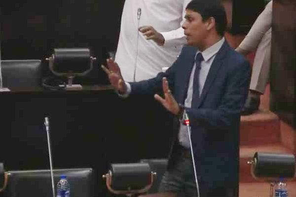 சிறீதரன் எம்பியின் மகன் அர்ச்சுனா எம்பிக்கு விடுத்துள்ள பகிரங்க சவால் | Srithan Mp Son Challenges Dr Archuna Mp