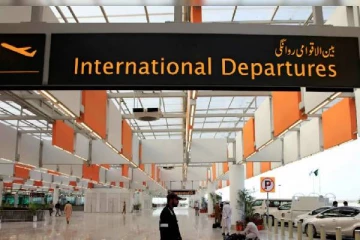 பிரான்சில் தளர்த்தப்பட்டது பயணக் கட்டுப்பாடு