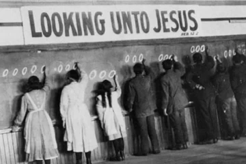 கனடாவின் ஆல்பர்ட்டாவிலும் 800 பள்ளி மாணவ மாணவியர்களின் உடல்கள் கண்டுபிடிப்பு... தொடர்ந்து வெளியாகும் திடுக் தகவல்கள்