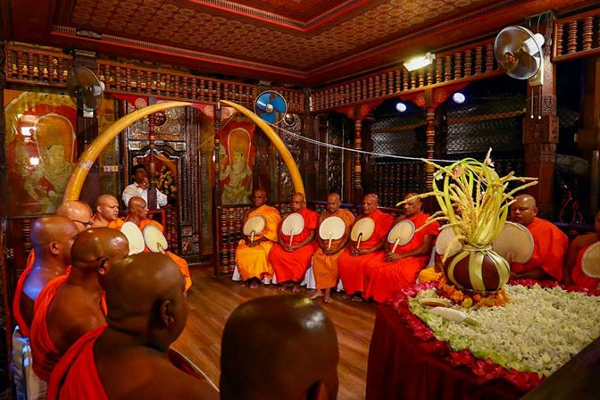 13 ஆவது திருத்த சட்டம் நாட்டுக்கு பேராபத்து -நிறைவேற்று அதிகாரத்தை ஒழிக்க மகாநாயக்கர்கள் போர்க்கொடி | It Is Not Appropriate Abolish Executive Presidency