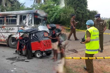 யாழ்ப்பாணம் சென்ற பேருந்து அனுராதபுரத்தில் கோர விபத்து : இருவர் பலி! இருவர் படுகாயம்