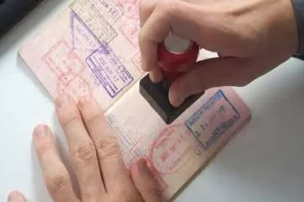 கனடா மற்றும் அமெரிக்காவிலிருந்து நாடுகடத்தப்பட்ட இந்திய மாணவர்கள்... | Indian Students Deported From Canada