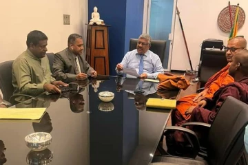 குடாக்கரை மக்கள் எதிர்நோக்கும் காணிப்பிரச்சினை சம்மந்தமாக கலந்துரையாடல் (Photos)