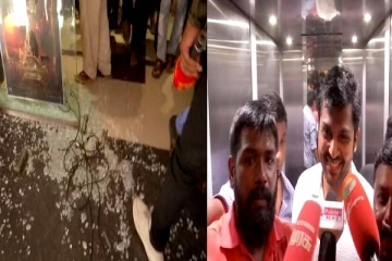 திரையரங்க கண்ணாடியை சல்லி சல்லியாய் நொருக்கிய ரசிகர்கள்! நடந்தது என்ன?