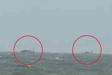 கடல் சீற்றத்திற்கு மத்தியிலும் அடங்காத இந்திய மீனவர்கள்!