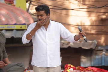 விஜய் மீது 5 பிரிவுகளில் வழக்குப்பதிவு - என்ன காரணம்?