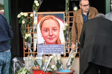 எங்கள் மகளுடைய மரணத்தை வைத்து ஆதாயம் தேடாதீர்கள்: பிரான்சில் புலம்பெயர்ந்த பெண்ணால் கொல்லப்பட்ட சிறுமியின் பெற்றோர் கெஞ்சல்...