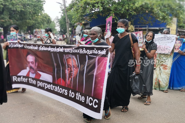 வலிந்து காணாமல் ஆக்கப்பட்டவர்களுக்கு நீதி வேண்டி தமிழர் பகுதியில் கவனயீர்ப்பு போராட்டம்(Video) | Sri Lanka Political Crisis Protest In Jaffna