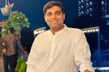 தொடர்ச்சியான வேலை நிராகரிப்புகள்... இன்று 4,000 ஊழியர்கள், ரூ 1,000 கோடி வருவாய்