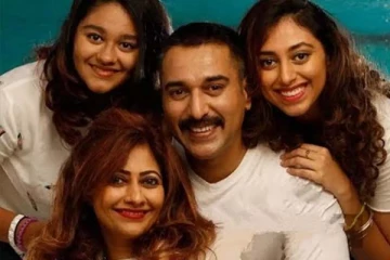 கார் கேட்ட மகளுக்கு பிரபல நடிகர் கற்றுக்கொடுத்த பாடம்! வைரலாகும் காணொளி