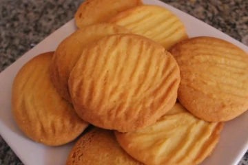 வீட்டிலேயே எளிதாக இனி நீங்களும் பிஸ்கட் செய்யலாம்