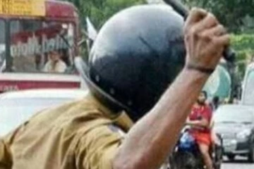 පහරදීමකින් පොලිස් නිලධාරියෙකු රෝහල් ගත කරයි..