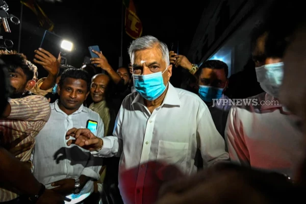 இலங்கை அரசியலில் பல அதிரடி திருப்பங்கள்!  இராஜதந்திர நகர்வுகளில் ரணில் ! | Many Twists And Turns In Sri Lankan Politics