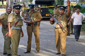 வவுனியாவில் மீண்டும் குடும்ப விபரங்களை திரட்டும் பொலிஸார் - மக்கள் மத்தியில் அச்சம்