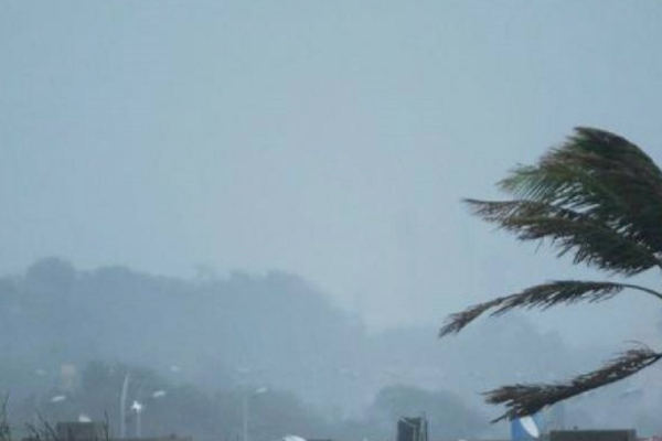 நாட்டில் பல பகுதிகளில் 100 மில்லிமீற்றர் வரை பலத்த மழை | Heavy Rainfall Of Up To 100 Millimeters Srilanka