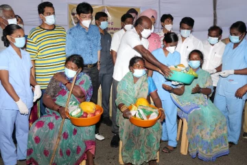 மெரினாவிலுள்ள நெறிக்குறவர்களுக்கு தடுப்பூசி போடும் பணி தொடக்கம் – அமைச்சர் மா.சுப்பிரமணியம் தகவல்!