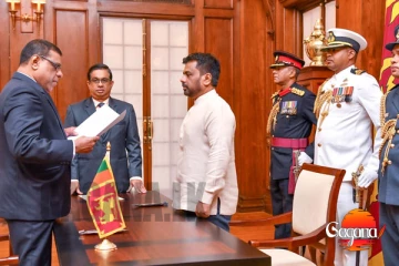 ශ්‍රී ලංකාවේ නව අගවිනිසුරු ලෙස ප්‍රීති පද්මන් සූරසේන දිවුරුම් දෙයි