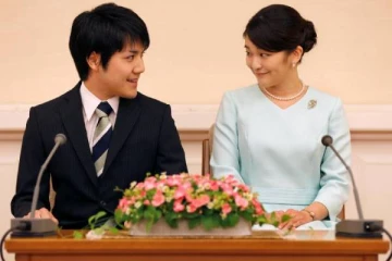 உலகையே திரும்பி பார்க்க வைத்த இளவரசியின் காதல்.. ஒற்றை வார்த்தையால் ஆடிப்போன அரச குடும்பம்!