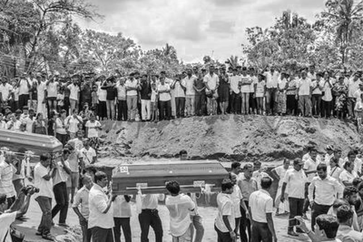 சஹ்ரான் ஹாஷிமின் இறுதி உரை! சாய்ந்தமருது பகுதியில் கண்டெடுக்கப்பட்ட முக்கிய ஆதாரம்... | Zahran Hashim S Final Speech Easter Attack சஹ்ரான் ஹாஷிமின் இறுதி உரை! சாய்ந்தமருது பகுதியில் கண்டெடுக்கப்பட்ட முக்கிய ஆதாரம்... | Zahran Hashim S Final Speech Easter Attack