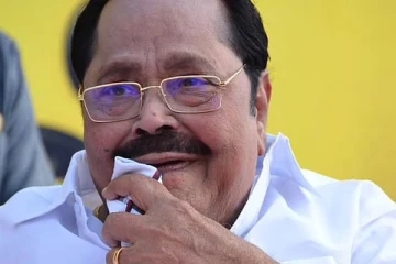 7 முறை வெற்றி பெற்ற காட்பாடியில் துரைமுருகன் பின்னடைவு