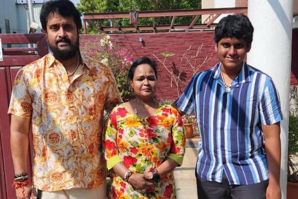 தனது மகனுக்காக புதிய கார் வாங்கியுள்ள கலா மாஸ்டர்... இத்தனை லட்சமா? | Kala Master Buys New Car For Her Son தனது மகனுக்காக புதிய கார் வாங்கியுள்ள கலா மாஸ்டர்... இத்தனை லட்சமா? | Kala Master Buys New Car For Her Son