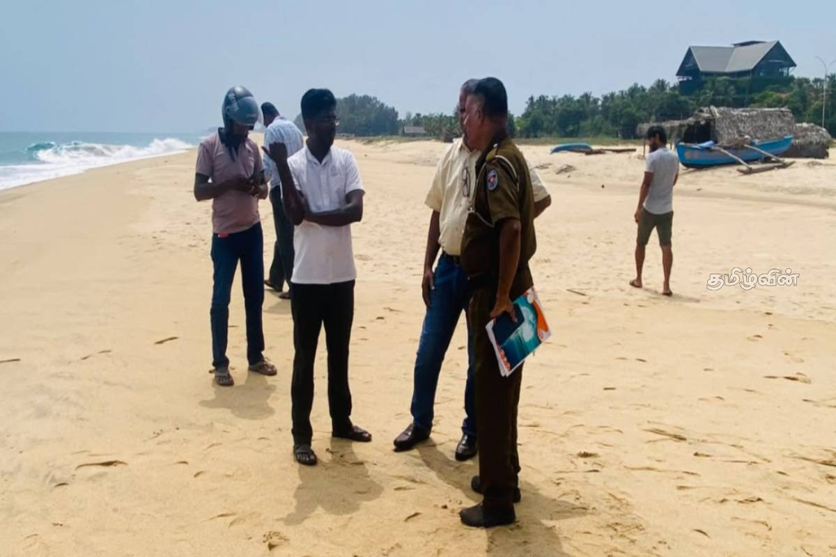 காத்தான்குடி கடற்கரையில் ஆண் ஒருவரின் சடலம் மீட்பு - மர்ம மரணம் தொடர்பில் தீவிர விசாரணை | Man S Body Recovered On Kattankudy Beach