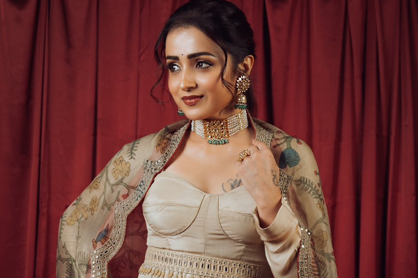 த்ரிஷா - ஜெயம் ரவிக்கு திடீரென ட்விட்டரில் ப்ளூ டிக் நீக்கம்! இது தான் காரணமா | Trisha Jayam Ravi Lose Twitter Blue Tick