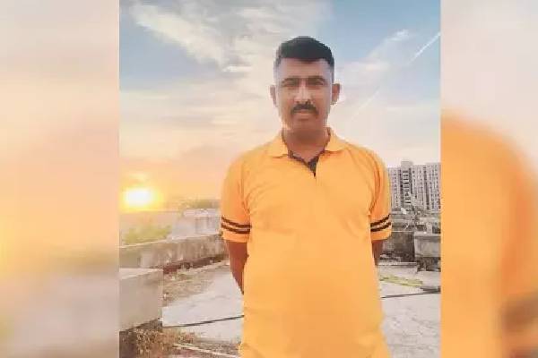 7 வயது மகன் முன்பு கணவரை கொன்றுவிட்டு உயிரை மாய்த்துக் கொண்ட மனைவி | Wife Kills Husband In Front Of 7 Year Old Son