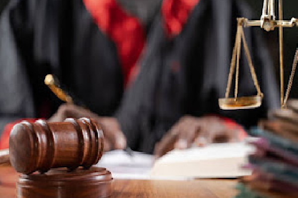 வெளிநாட்டுக்கு தப்பிச் செல்ல முயன்ற சந்தேகநபர் கைது | Arrested Criminal In Jaffna