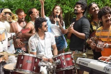 எந்த அறிவிப்பும் இன்றி புதிதாக வெளியாகியுள்ள விஜய்யின் பீஸ்ட் பட புகைப்படம்- செம வைரல்