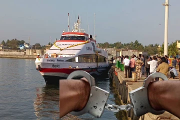 யாழில் இருந்து கப்பலில் இந்தியா சென்றவர்கள் திருப்பி அனுப்பப்பட்டனர்