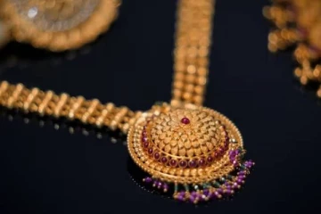 இதுதான் நகை வாங்க சரியான நேரம் - இன்றைய நிலவரம் என்ன?