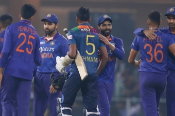 இலங்கை அணிக்கெதிரான போட்டியில் இந்திய அணி செய்த தவறு - கடுப்பான ரசிகர்கள்