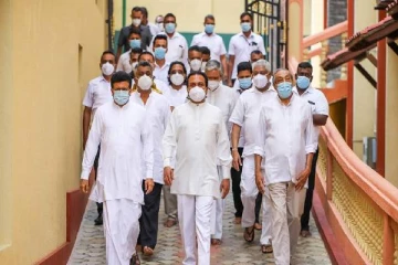மாற்று வழியில்லை:மக்கள் பக்கம் சாயும் வீரவன்ச உள்ளிட்ட அணியினர்