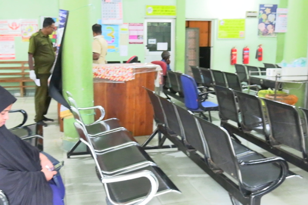 கிழக்கு மாகாணத்தில் வெறிச்சோடிய மருத்துவமனைகள் | Doctors Strike In The Eastern Province