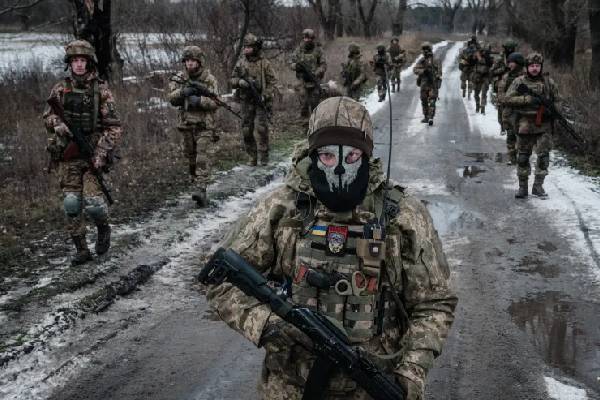 புத்தாண்டில் மிக மோசமான முடிவெடுக்கவிருக்கும் விளாடிமிர் புடின்... எச்சரிக்கும் ஜெலென்ஸ்கி | Russia Preparing New War புத்தாண்டில் மிக மோசமான முடிவெடுக்கவிருக்கும் விளாடிமிர் புடின்... எச்சரிக்கும் ஜெலென்ஸ்கி | Russia Preparing New War