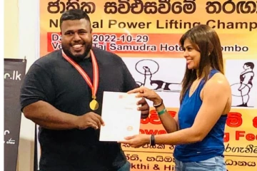 தேசிய பளு தூக்கல் போட்டியில் யாழ்.இளைஞன் புதிய சாதனை (Photos)