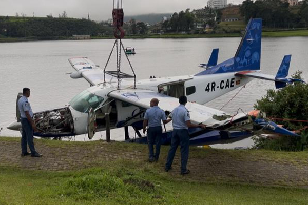 நுவரெலியாவில் விபத்துக்குள்ளான விமானம் மீட்டெடுக்கப்பட்டது | Plane That Crashed In Nuwara Eliya Recovered