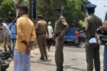 கோப்பாயில் இன்றிரவு கோரம் - இளம் குடும்பஸ்தர் துரத்தி துரத்தி வெட்டி கொலை