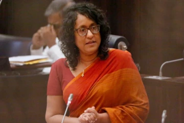 தரம் 6 புத்தகத்தில் சர்ச்சைக்குரிய பாடம் நீக்கம் ; பிரதமர் வெளியிட்ட தகவல்