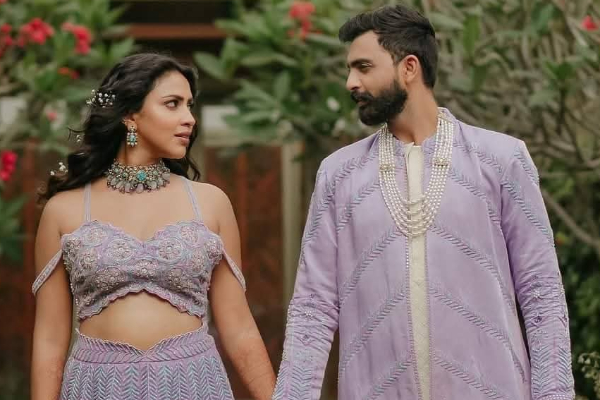 பழைய ஃபார்முக்கு வந்த நடிகை அமலா பால்!! கிளாமர் கிளிக்ஸ்.. | Actress Amala Paul Recent Photoshoot Post பழைய ஃபார்முக்கு வந்த நடிகை அமலா பால்!! கிளாமர் கிளிக்ஸ்.. | Actress Amala Paul Recent Photoshoot Post