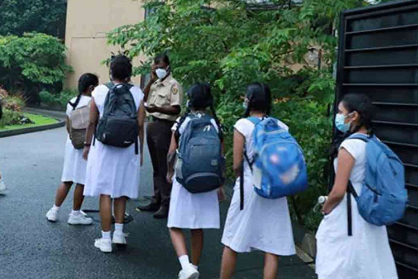 அரச மற்றும் அரச அங்கீகரிக்கப்பட்ட தனியார் பாடசாலைகள் மீண்டும் திறப்பு | Government Approved Private Schools Reopen அரச மற்றும் அரச அங்கீகரிக்கப்பட்ட தனியார் பாடசாலைகள் மீண்டும் திறப்பு | Government Approved Private Schools Reopen