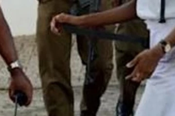 ඇල්ල රක්‍ෂිතයට ගිනි තැබූ 16 දෙනෙකු අල්ලයි - පාසල් සිසුනුත් ඒ අතර..