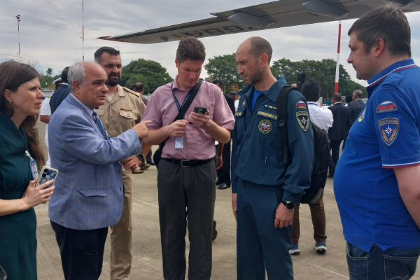 நிவாரணப் பொருட்களுடன் வந்தது ரஷ்ய விமானம் | Russian Plane Arrives With Relief Supplies Lanka நிவாரணப் பொருட்களுடன் வந்தது ரஷ்ய விமானம் | Russian Plane Arrives With Relief Supplies Lanka