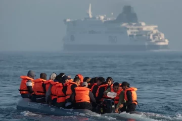 நடுக்கடலில் மூழ்கியது புலம்பெயர்ந்தவர்கள் படகு: 78 பேர் உயிரிழப்பு, டஜன் கணக்கானோர் மாயம்