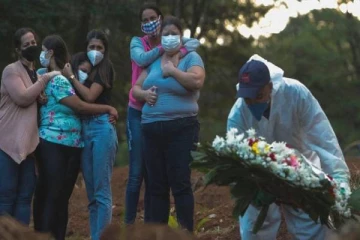 ஒரே நாளில் பிரேசிலில் அதிகரித்த கொரோனா உயிரிழப்பு.. பாதிப்பு எண்ணிக்கை எவ்வளவு?