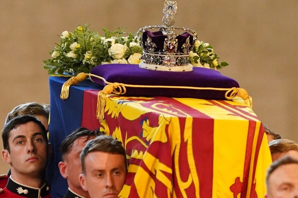 ராணி உடல் புதைக்கப்படும் நாளில் மட்டும் இத்தனை கோடி செலவா? இளவரசர் திருமணத்தை விட அதிகம் | Queen Monday Funera Security Cost