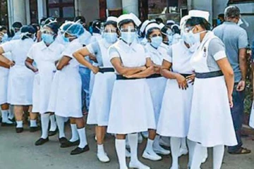 போராட்டத்தில் குதித்த சுகாதார பிரிவினர்