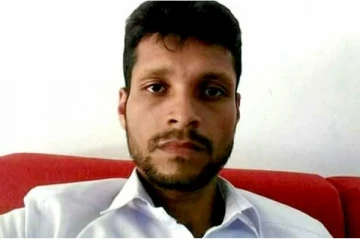 பெண்ணொருவரின் குற்றச்சாட்டு! நாமல் குமாரவை கைது செய்துள்ள பொலிஸார் (Video)